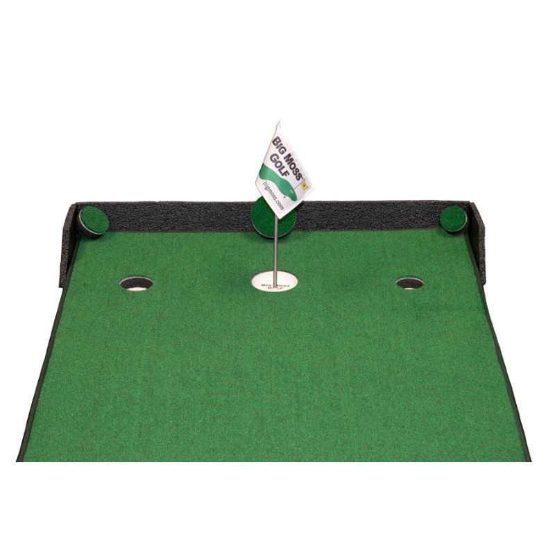 Big Moss Golf Golf Competitor Pro V2 close view with flag stick.