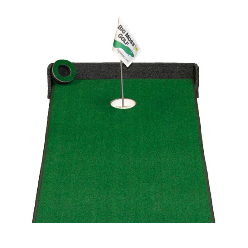 Big Moss Golf TW Series 12 V2 close view with flag stick.