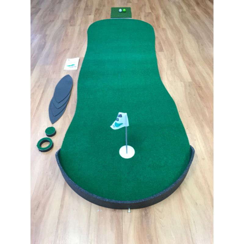 Big Moss Golf The Original EX1 V2 putting green rear view with chipping mat.