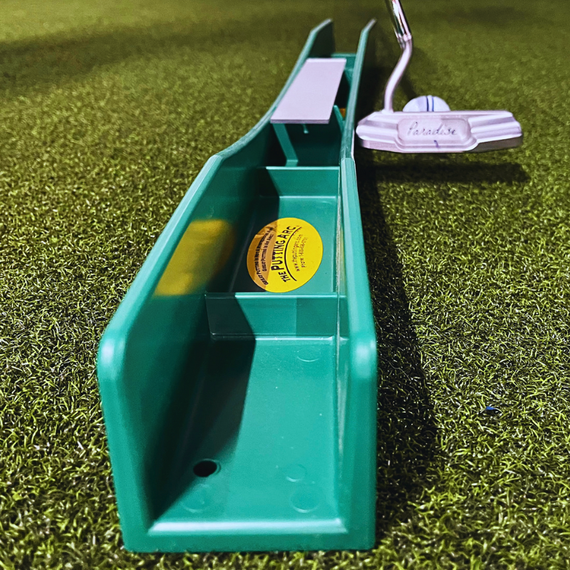 Putting Arc Limited Edition Green MS-3D down the line putter view.