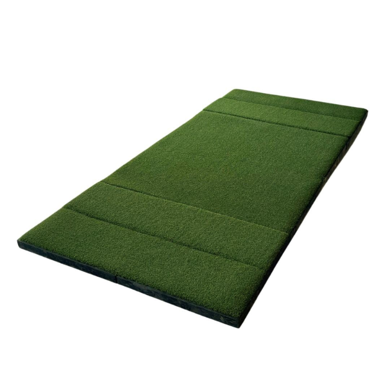 SIGPRO Super Softy 4&#39; x 8&#39;4&quot; Double Sided Golf Mat side view.