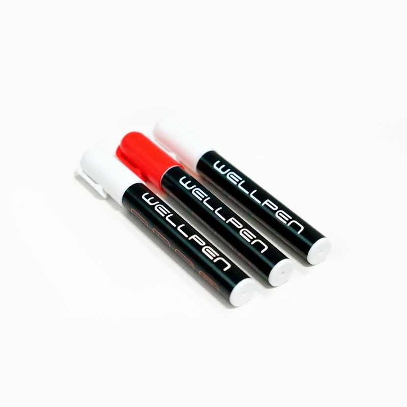 Wellpen liquid chalk pens in red and white.