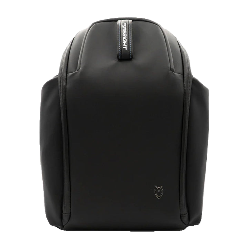 Foresight Sports VESSEL® Premium Sling Bag front view.